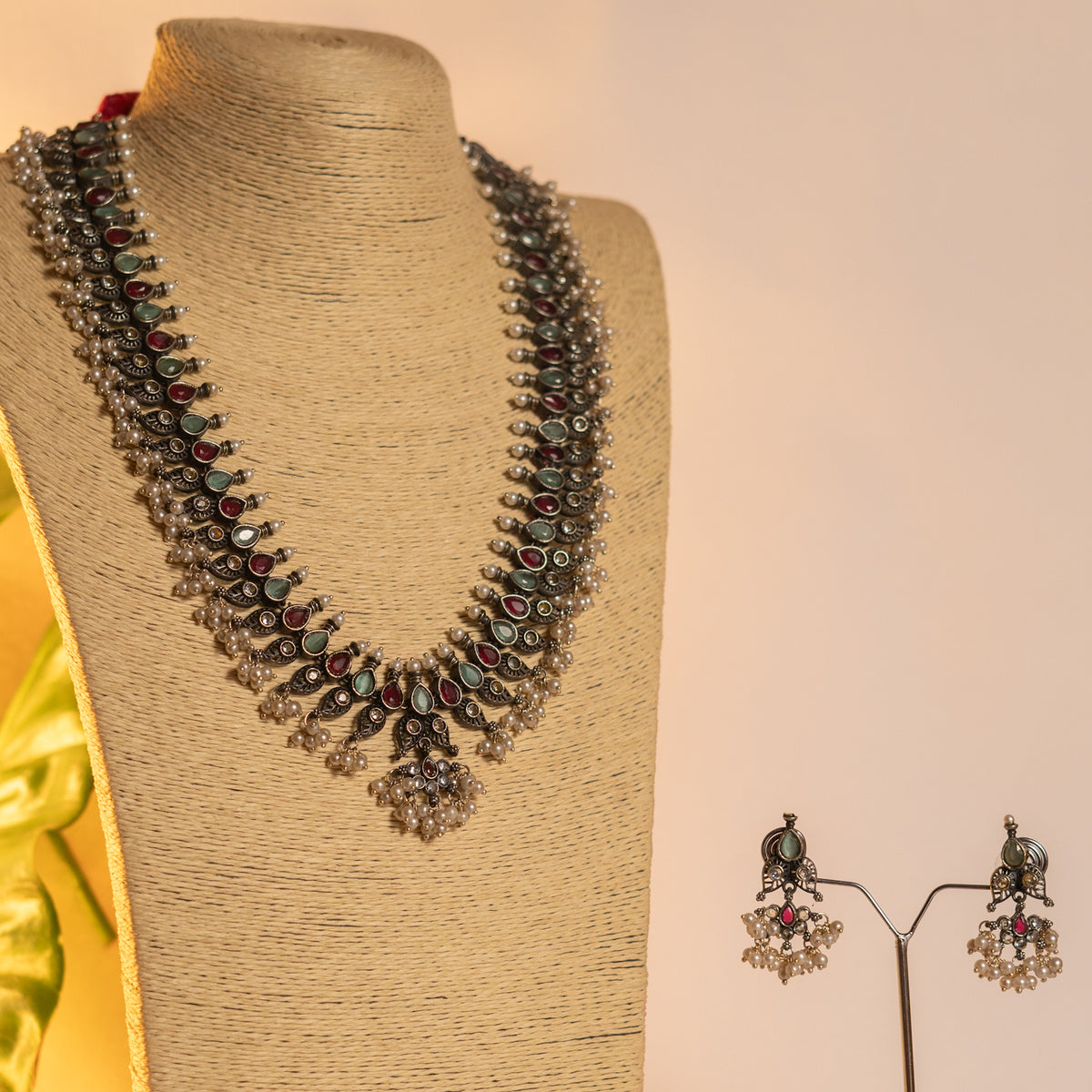 NIRA SILVER LOOK ALIKE CLASSIC ANTIQUE MALA WITH EARRINGS ML18