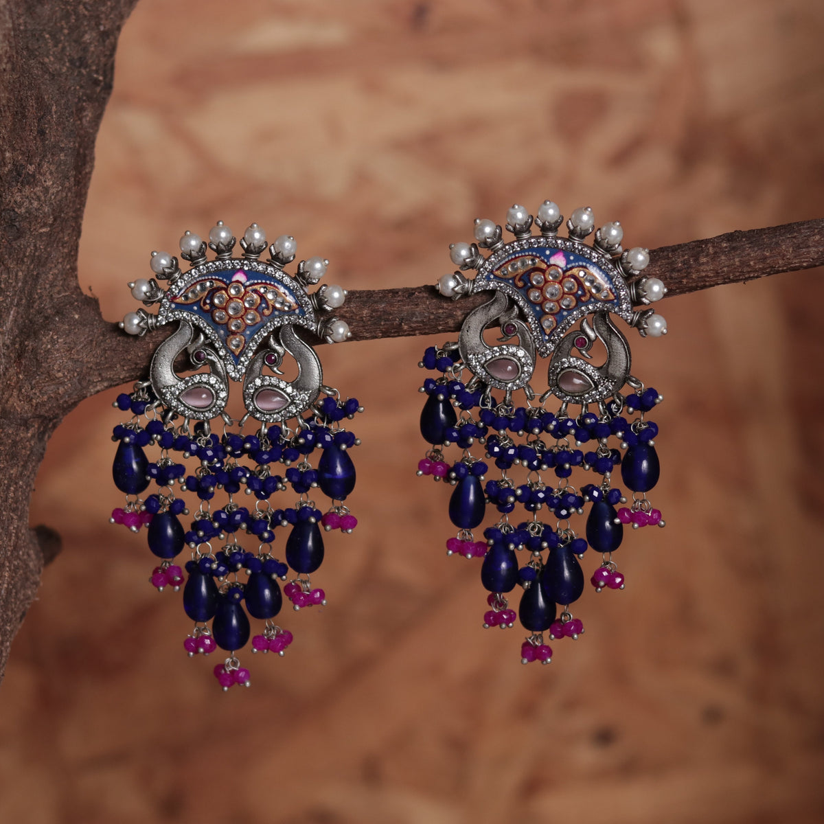 HANDMADE TWILIGHT SEMI HANDMADE HANDPAINTED MONALISA AND BEADED EARRING ER40