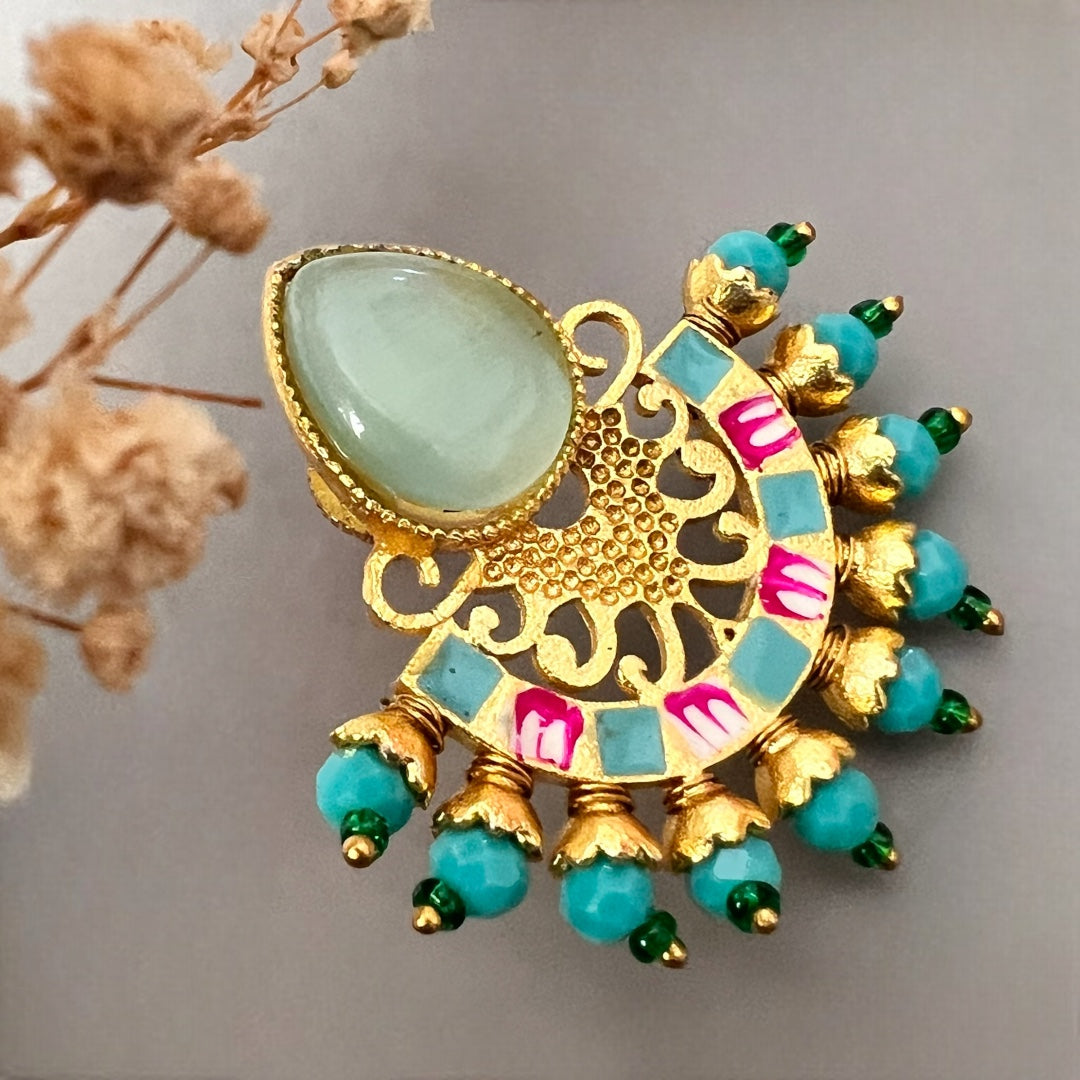 BLOSSOMBEAN SEMI HANDMADE MONOLISA GOLD-TONED EARRING-ER153