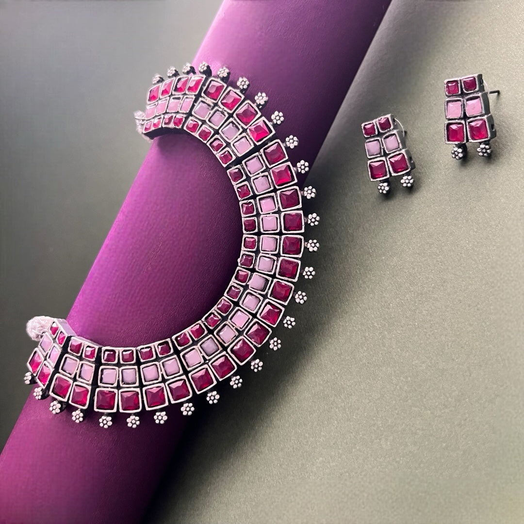 THIRA ANTIQUE SILVER LOOK ALIKE SEMI HANDMADE KIDS SET NECKLACE WITH EARRING NL17