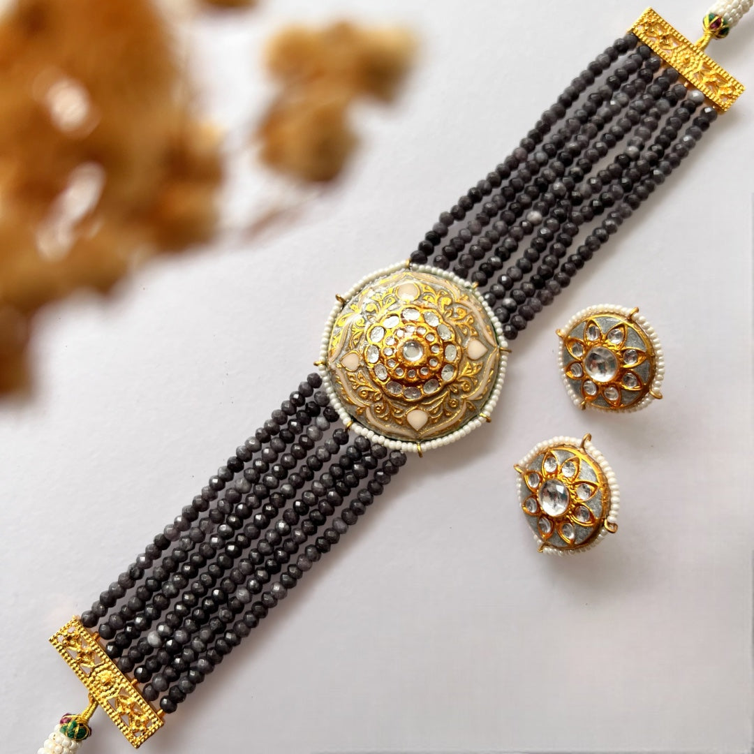 JADE ONEX BEADS LAC AND KUNDAN BIJOUX PREMIUM AND EXCLUSIVE HANDMADE CHOKER WITH EARRINGS CH397