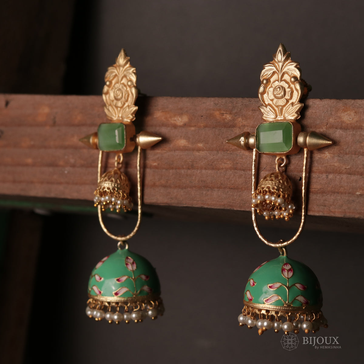 VINTAGE SPARKLE DOUBLE LAYERED HANDMADE AND HAND HAMMERED JHUMKA ER79