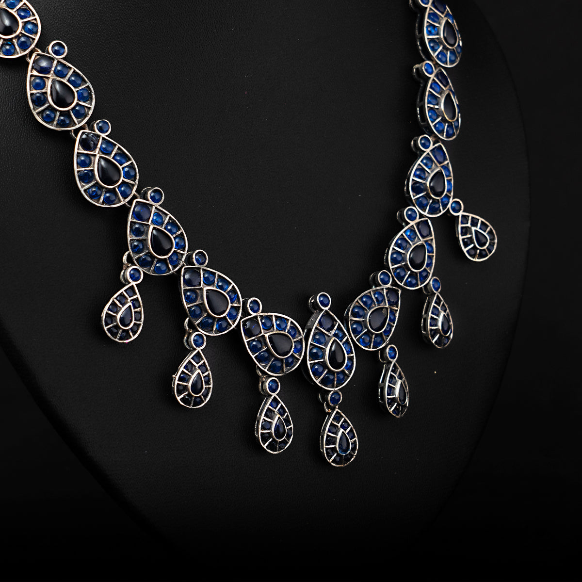 VISHIKA FAUX SILVER PREMIUM SEMI HANDMADE NECKLACE WITH EARRINGS NL130