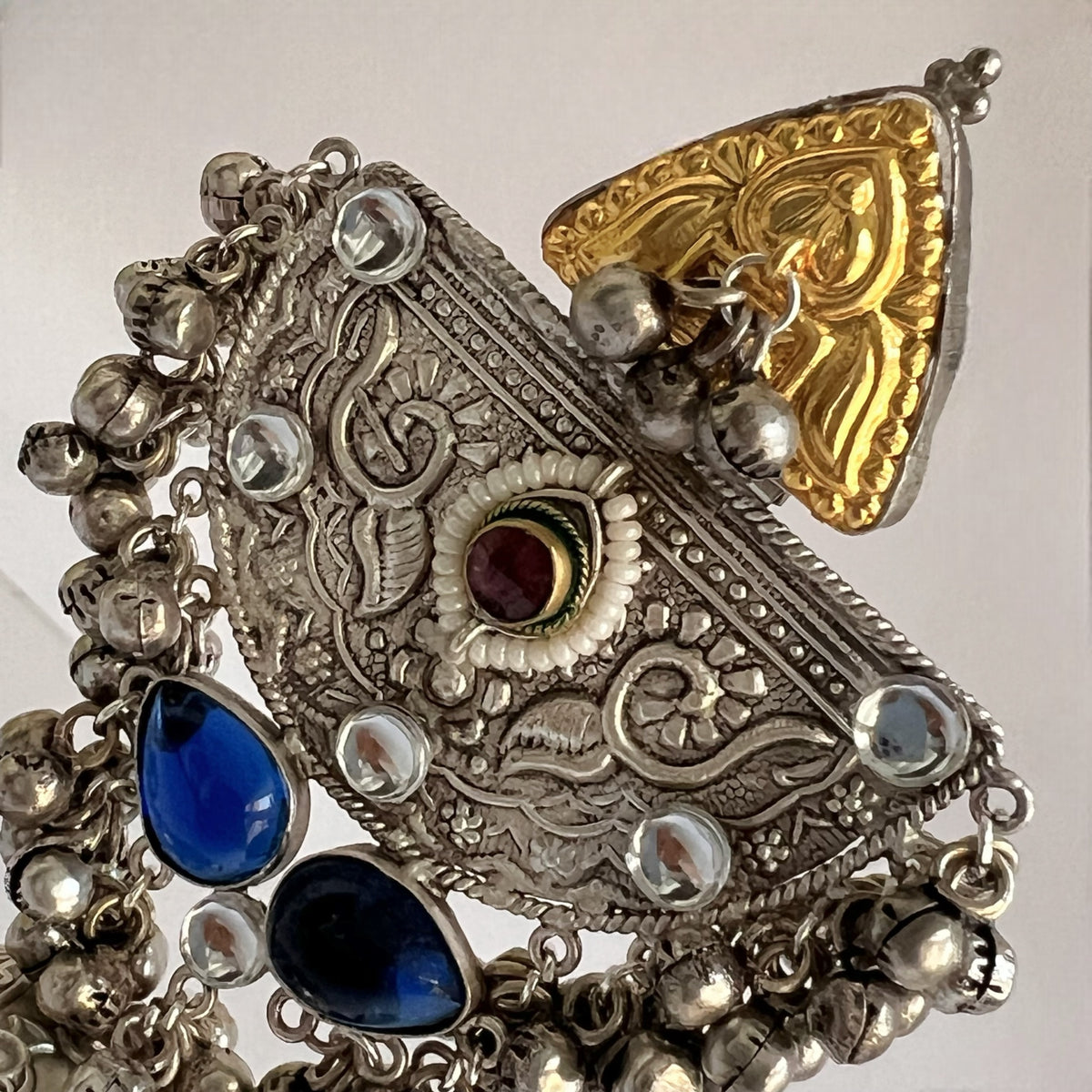 ÉLIRA SILVER LOOK ALIKE HAND HAMMERED DUAL TONED JUMBO JHUMKA ER558