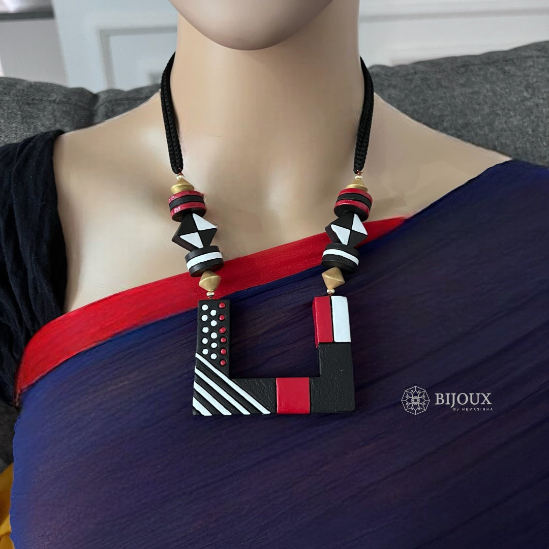 OPEN FACET TERRACOTTA NECKLACE WITH EARRING TR13