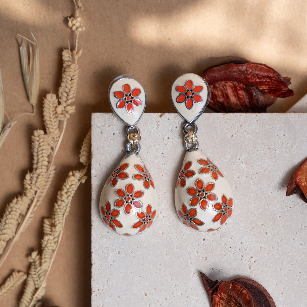 SWATHIKA FLORA DANGLER/ EARRINGS ER833