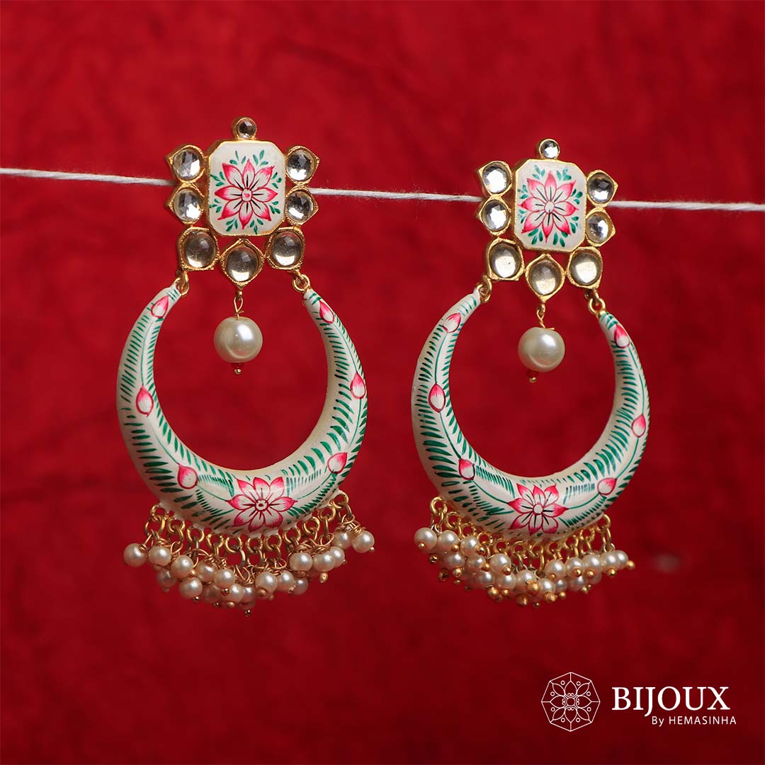 ORINLA GOLD TONE HANDMADE EARRINGS/DANGLER ER605