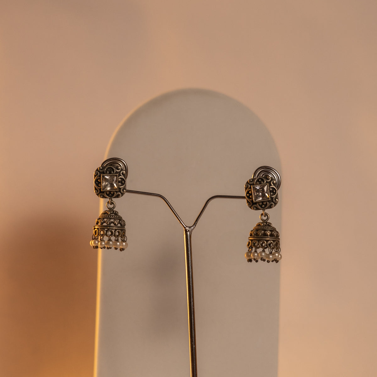 MOMO SILVER LOOK ALIKE ANTIQUE SEMI-HANDMADE MALA WITH EARRINGS ML176