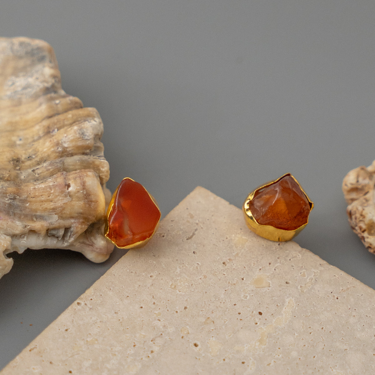 MINARI BIJOUX RAW STONE GOLD TONED HANDMADE CHOKER WITH EARRINGS CH528