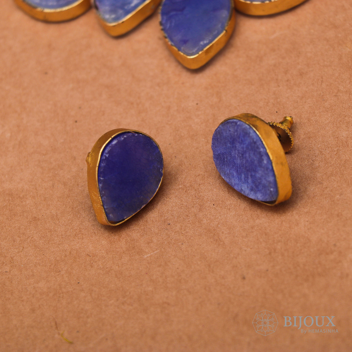 RUSTIC KING STONE HANDMADE GOLD TONED RUSTIC FINISH NECKLACE NL92