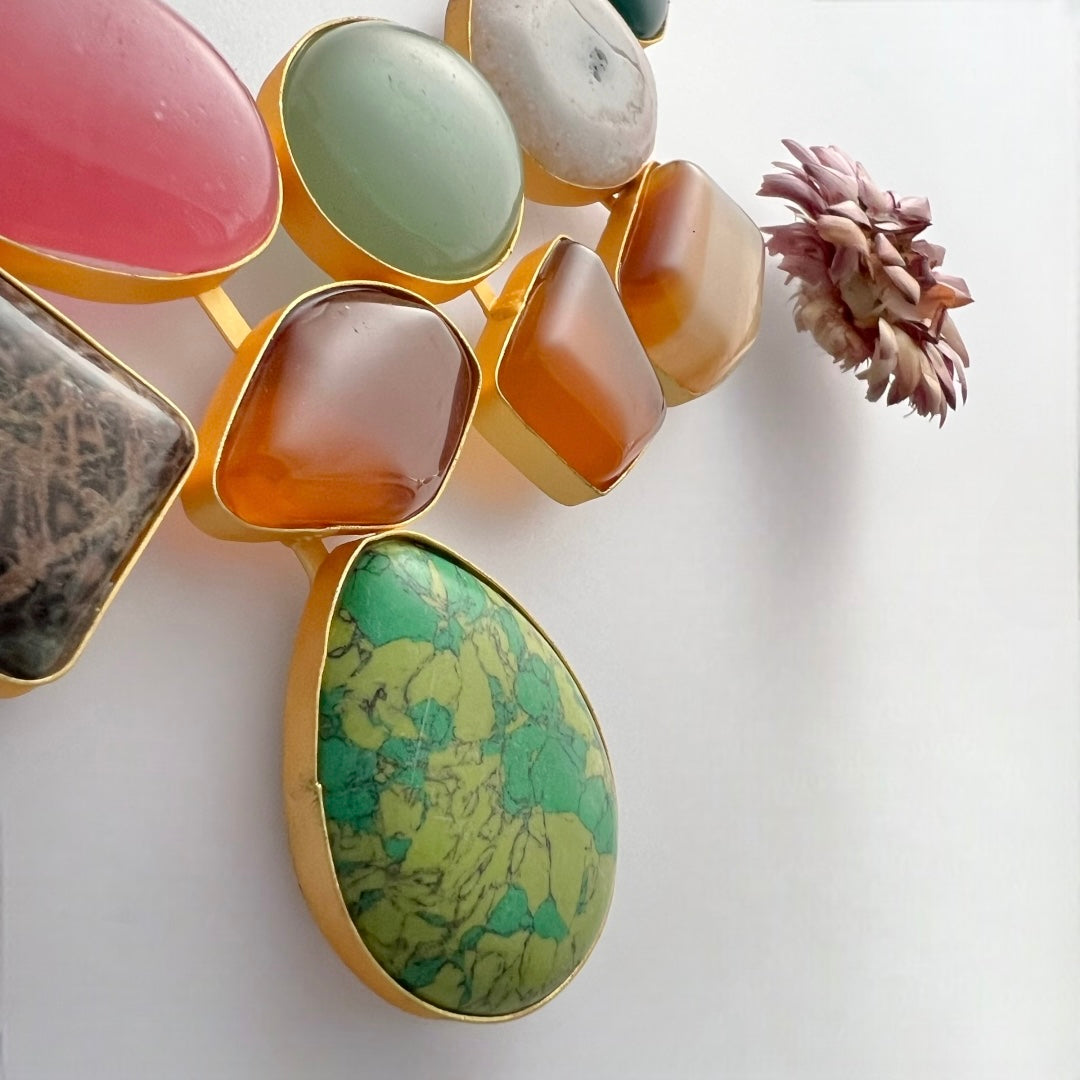 EMINEY POLISHED  MIXED STONE STATEMENT RAW AND ANTIQUE FINISH NECKLACE NL05