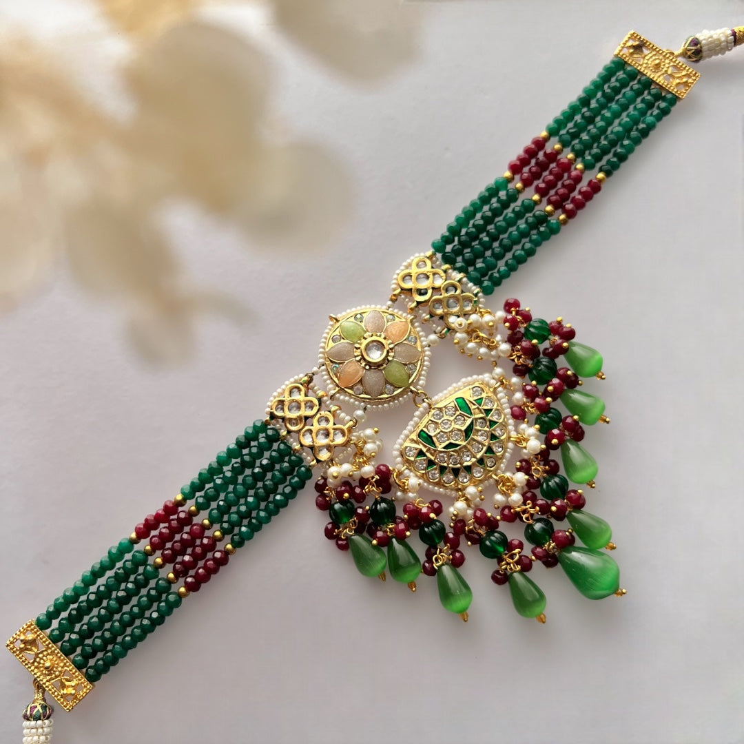 REETHANA BIJOUX PREMIUM HANDMADE CHOKER WITH EARRINGS AND TIKKA CH395