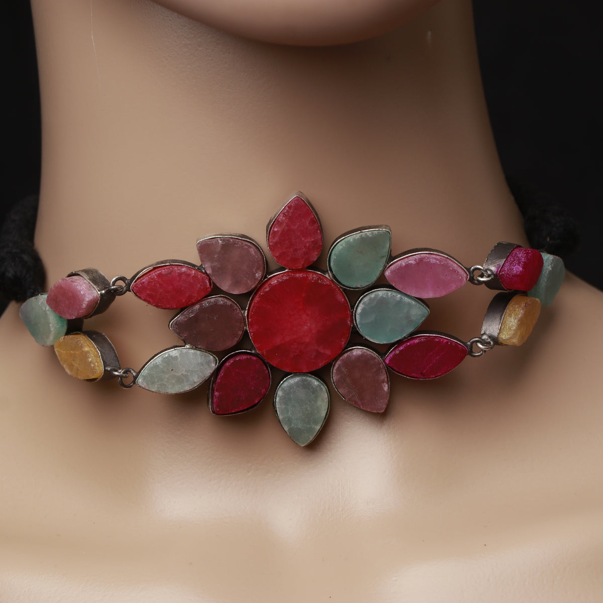 VARKAMA BIJOUX  EXCLUSIVE HANDMADE RAW STONE RUSTIC CHOKER WITH EARRINGS CH84