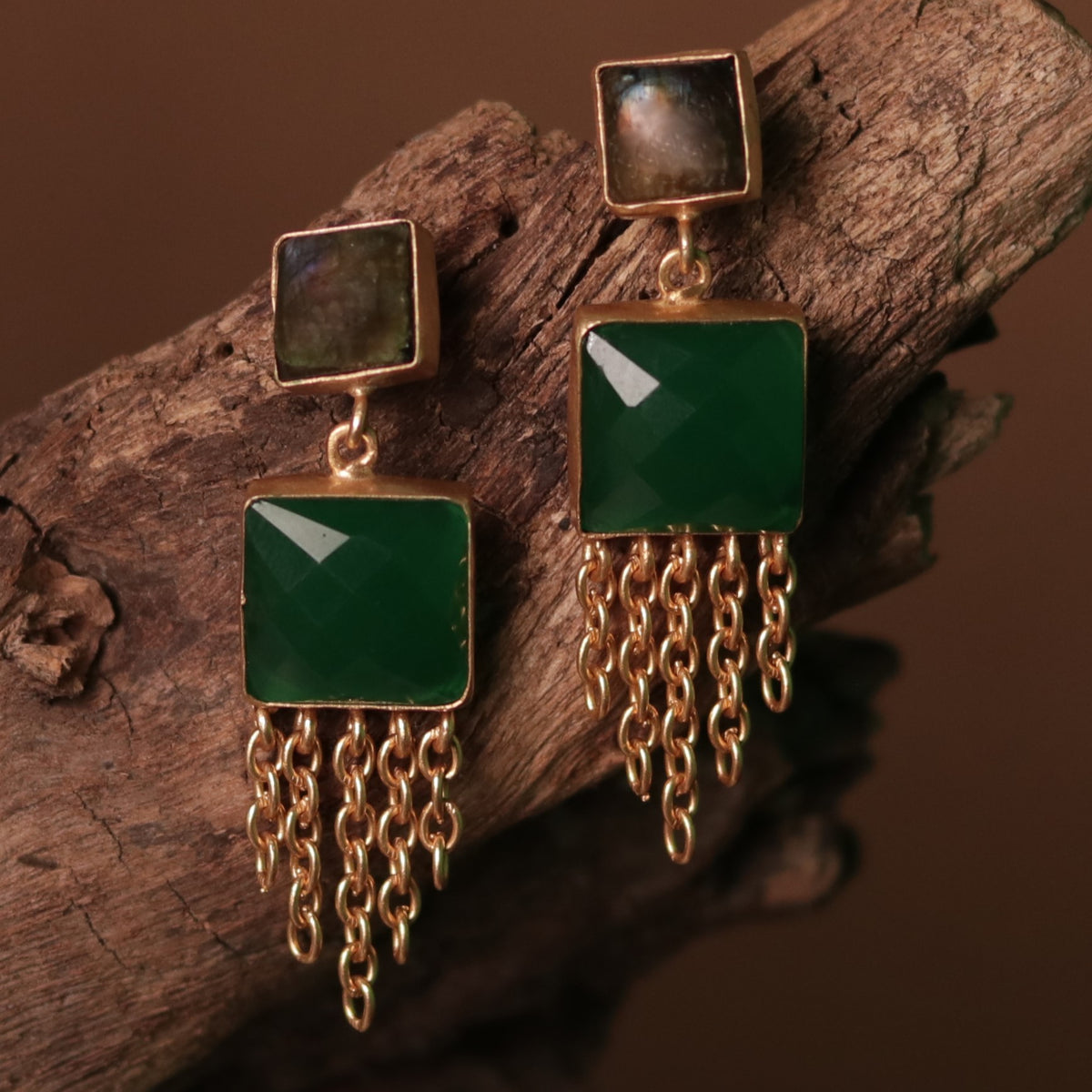 DIVINE DUO DRAPERY HANDMADE HANDHAMMERED EARRING ER73