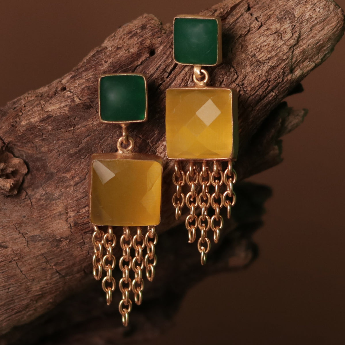 DIVINE DUO DRAPERY HANDMADE HANDHAMMERED EARRING ER73