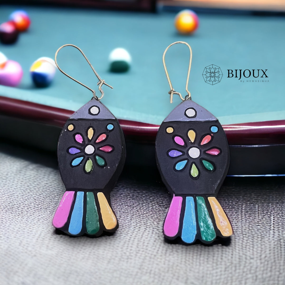 THREE FISHES FAIRY TALE TEROCOTTA  NECKLACE WITH EARRINGS TR28