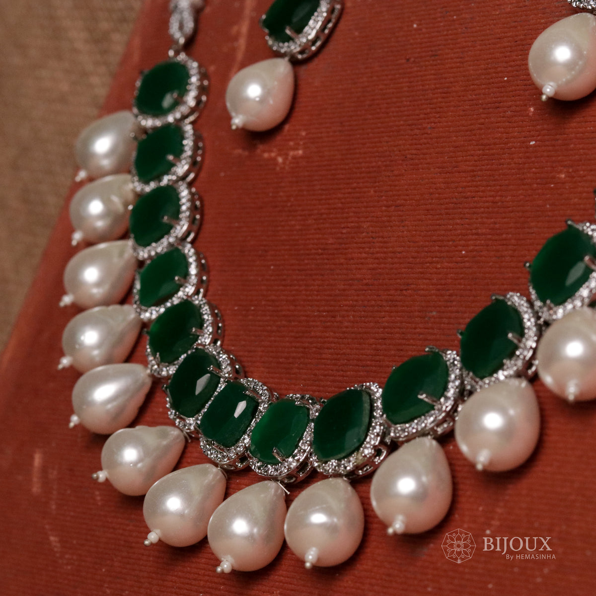 AD STONE SPLENDOUR VICTORIAN SEMI HANDMADE NECKLACE NL42