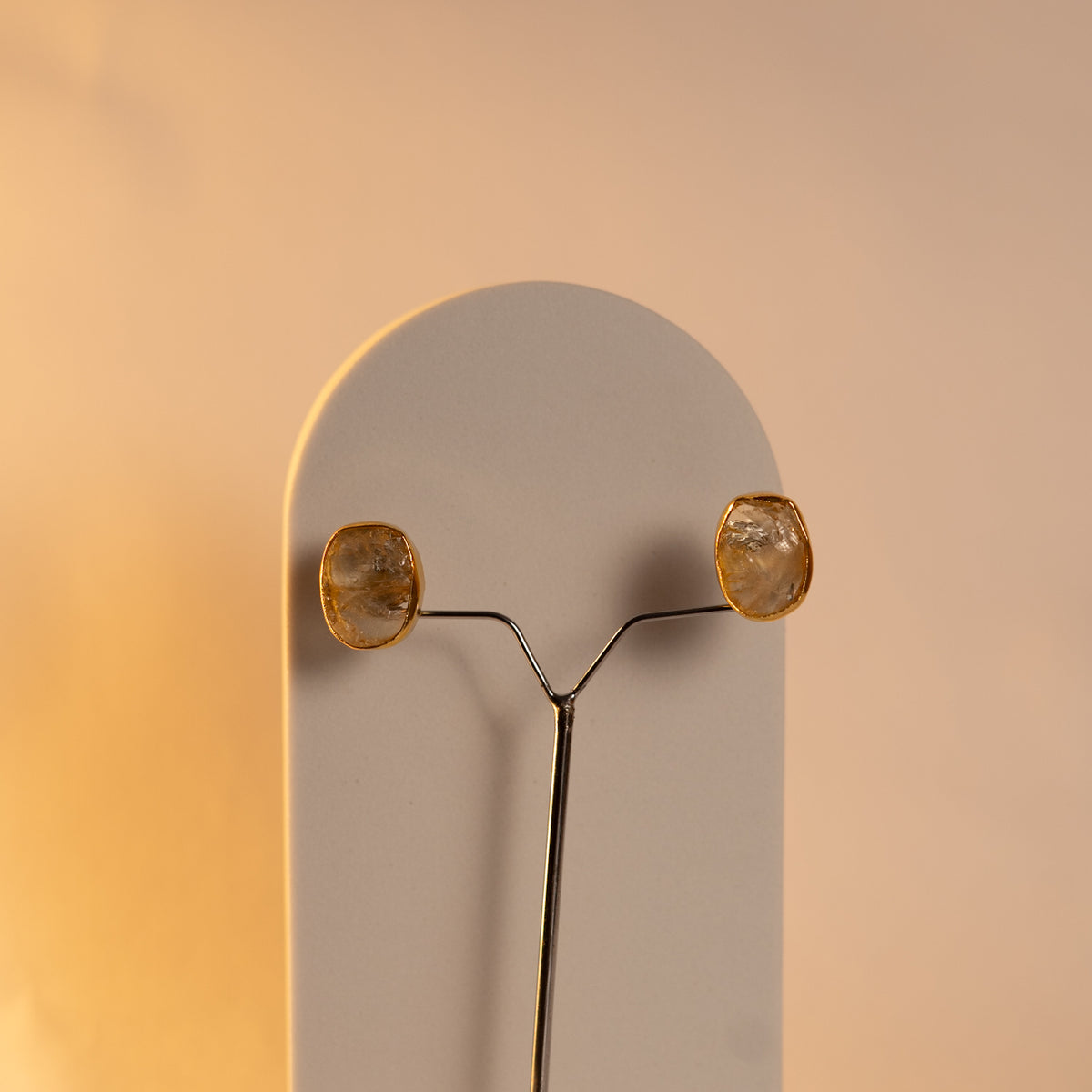 VENKAT BIJOUX, HANDCRAFTED TURQUOISE, MOP SHELL, AND RAW SATONE MALA WITH EARRINGS ML168