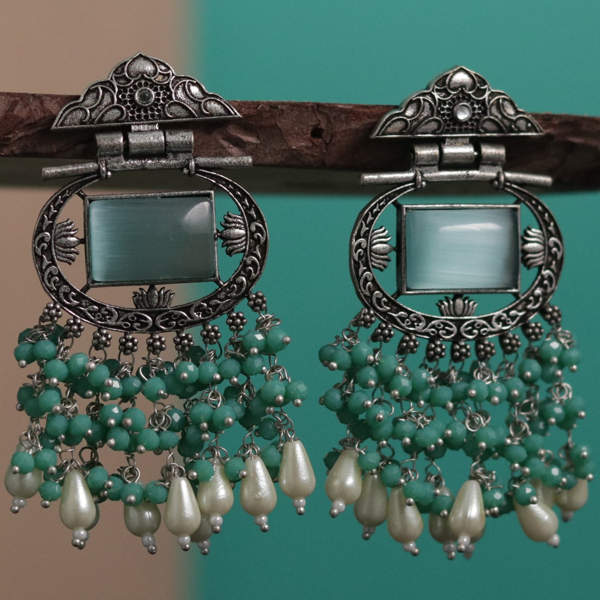 ZEPHYR SEMIHANDMADE BEADED OXIDIZED DANGLER EARRING ER104