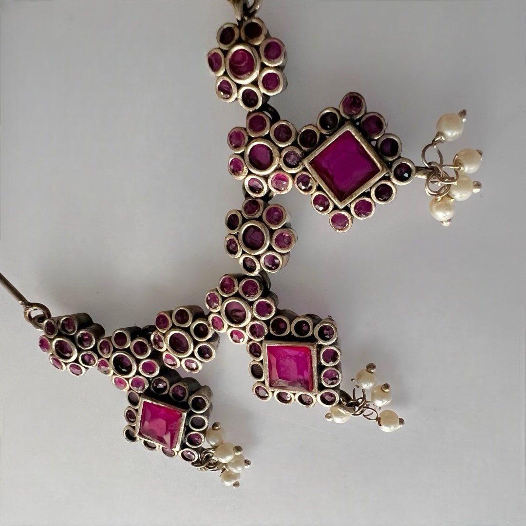 RADIANT ROUNDS SILVER LOOK ALIKE HANDMADE LOOP EARRING ER210