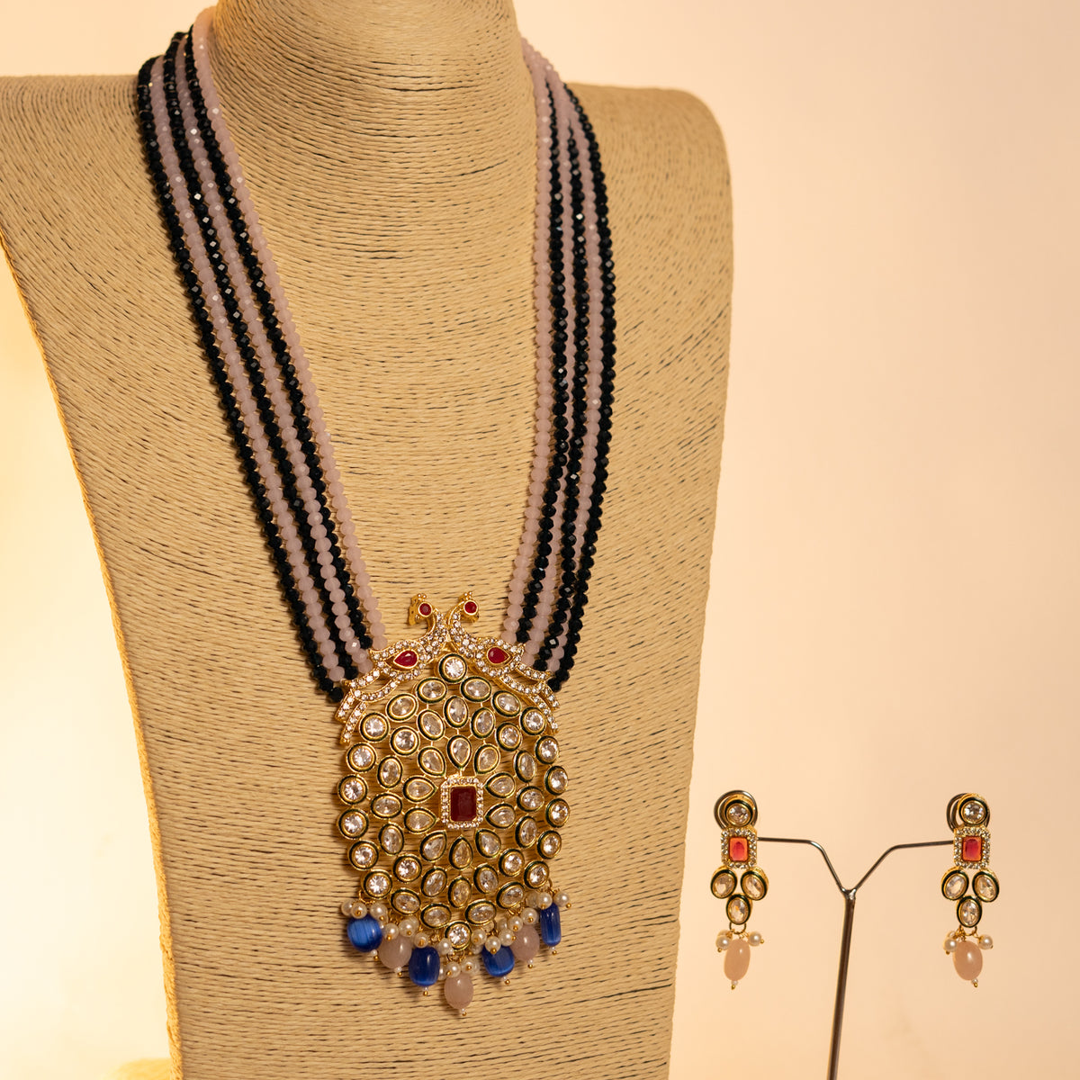 MAYILANJI CRYSTAL HANDMADE  MALA WITH EARRING ML09