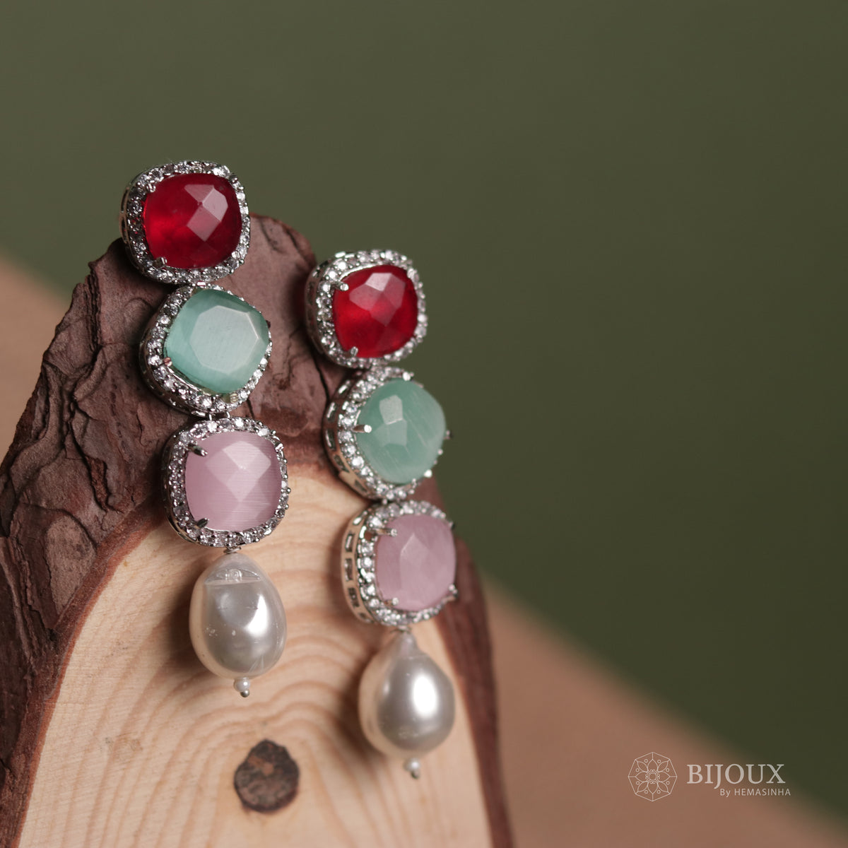 AD STONE SPLENDOUR VICTORIAN SEMI HANDMADE NECKLACE NL42