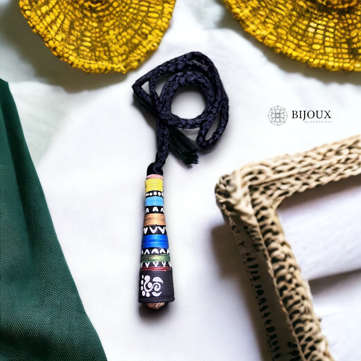 FROSTY FIZZ FRIEND TERRACOTTA PENDANT WITH BLACK ROPE TR16