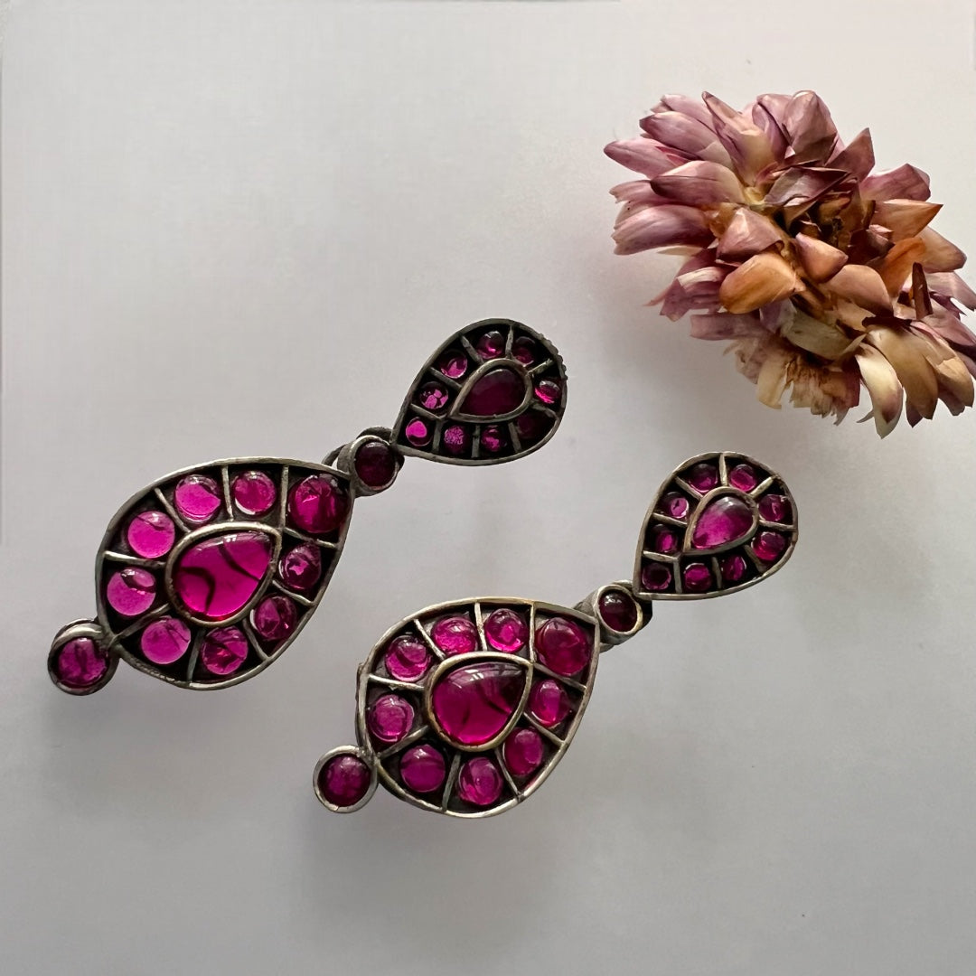 VISHIKA FAUX SILVER PREMIUM SEMI HANDMADE NECKLACE WITH EARRINGS NL130