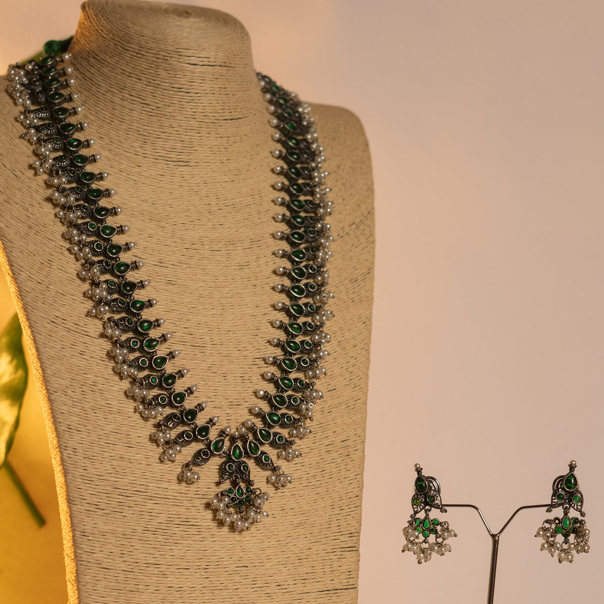 THIRA SILVER LOOK ALIKE CLASSIC ANTIQUE MALA WITH EARRINGS ML45