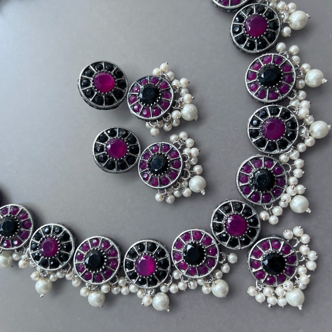 VINAYA FAUX SILVER BIJOUX PREMIUM AND EXCLUSIVE SEMI HANDMADE NECKLACE WITH EARRINGS NL136