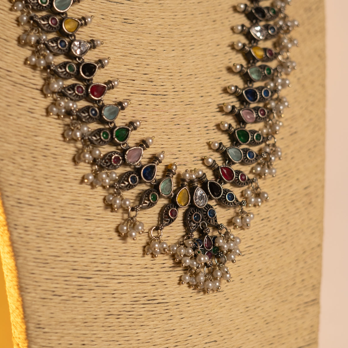 NIRA SILVER LOOK ALIKE CLASSIC ANTIQUE MALA WITH EARRINGS ML18