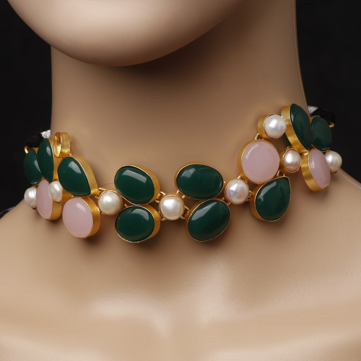 BAGYA BIJOUX PREMIUM AND EXCLUSIVE HANDMADE MONALISA CHOKER WITH EARRINGS CH405