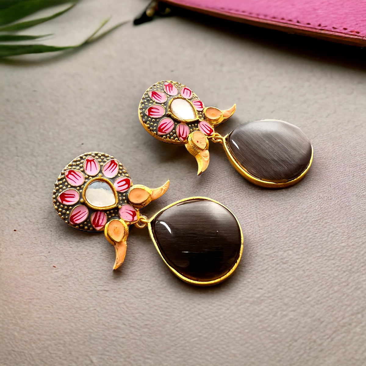 TAPTHI SEMI HANDMADE GOLDTONED  MONOLISA GOLD-TONED EARRING -ER124