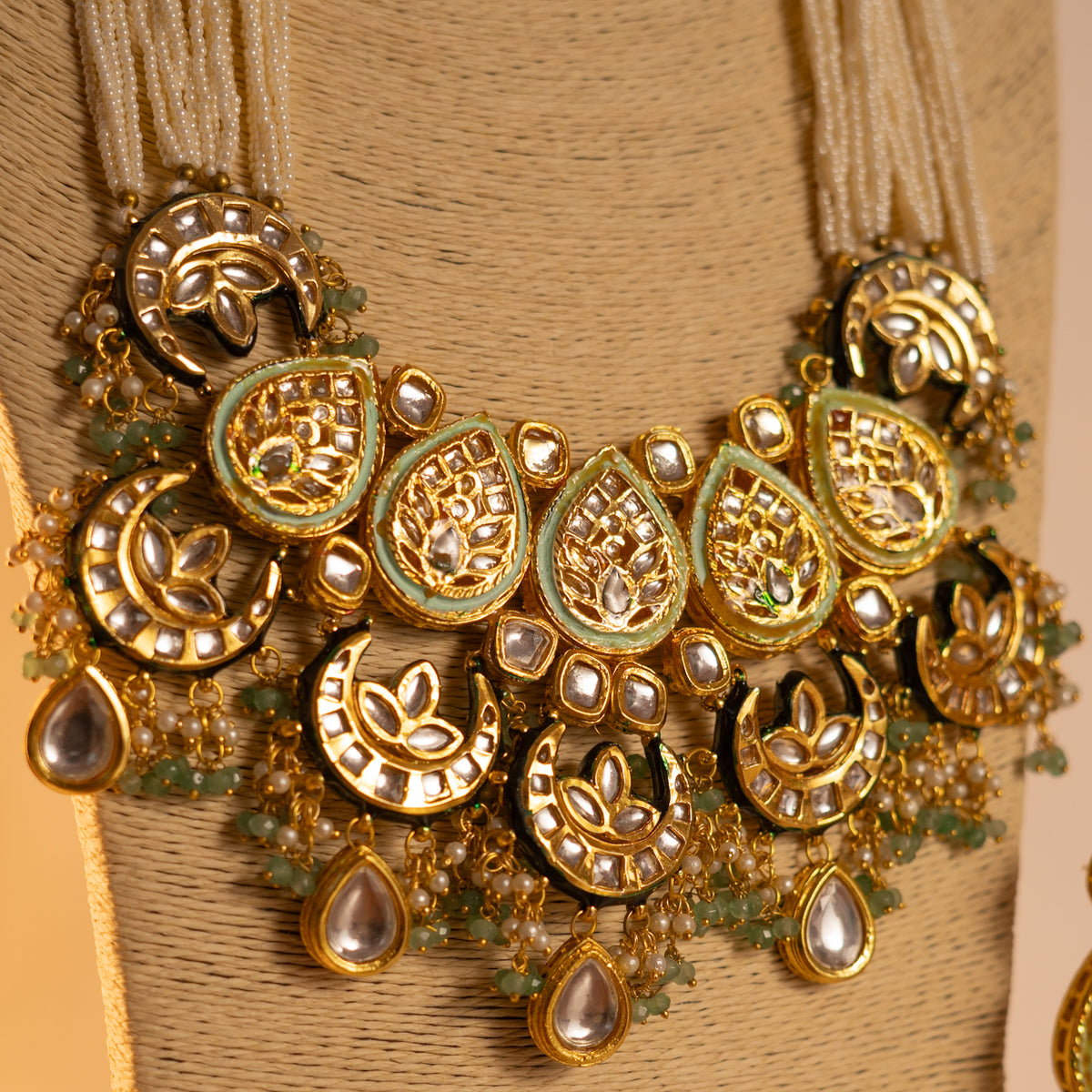 SHIKA KUNDAN PEARL BEADED HANDMADE HEAVY MALA WITH EARRING ML20