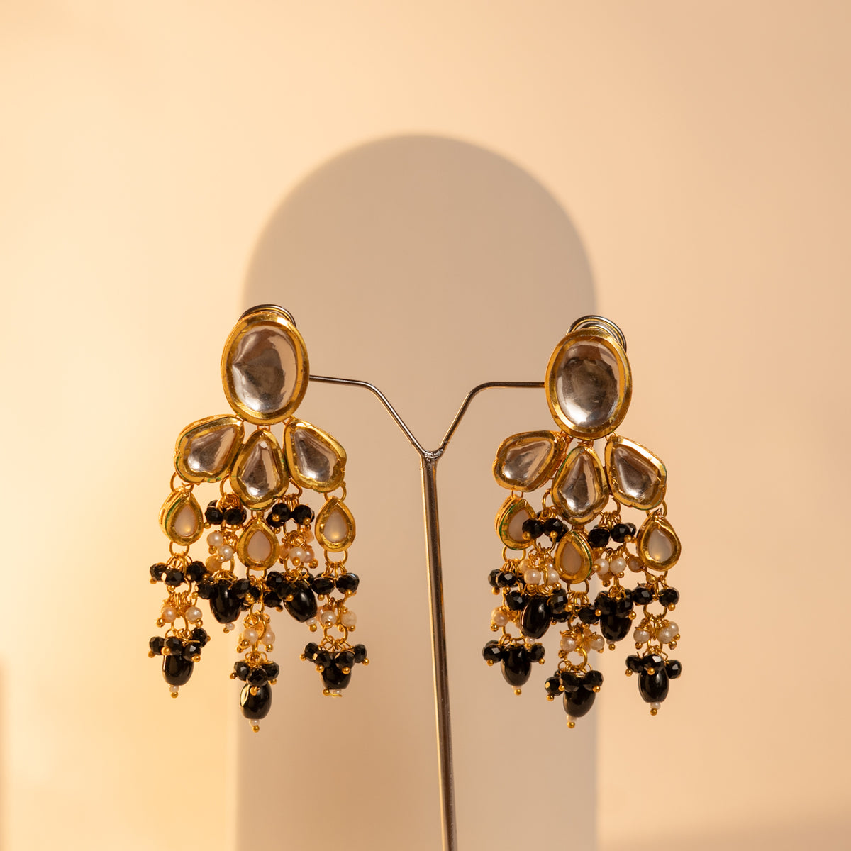 DISHIRA CRYSTAL HANDMADE  MALA WITH EARRING ML10