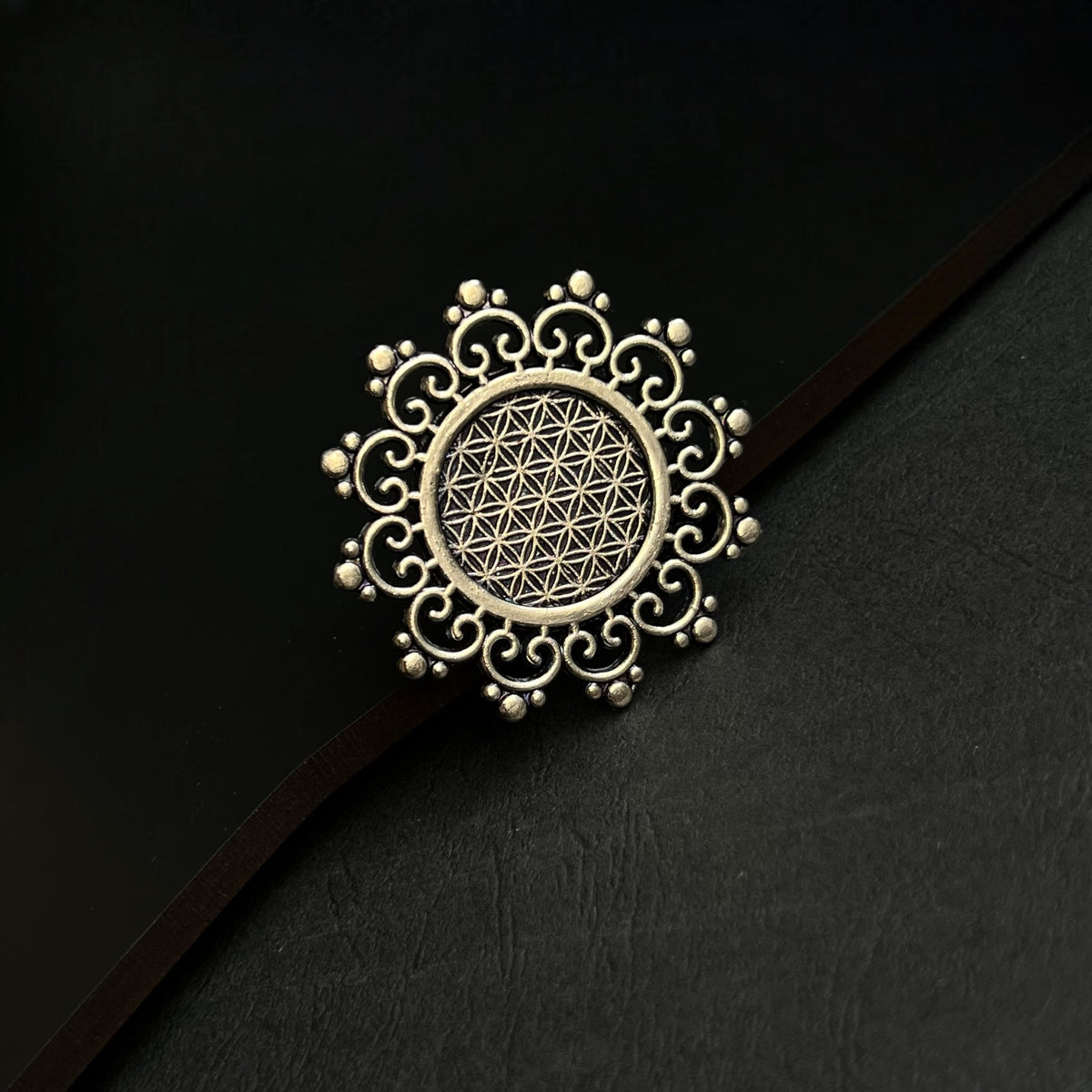 AARIKA OXIDIZED MULTI FINGER RING R24