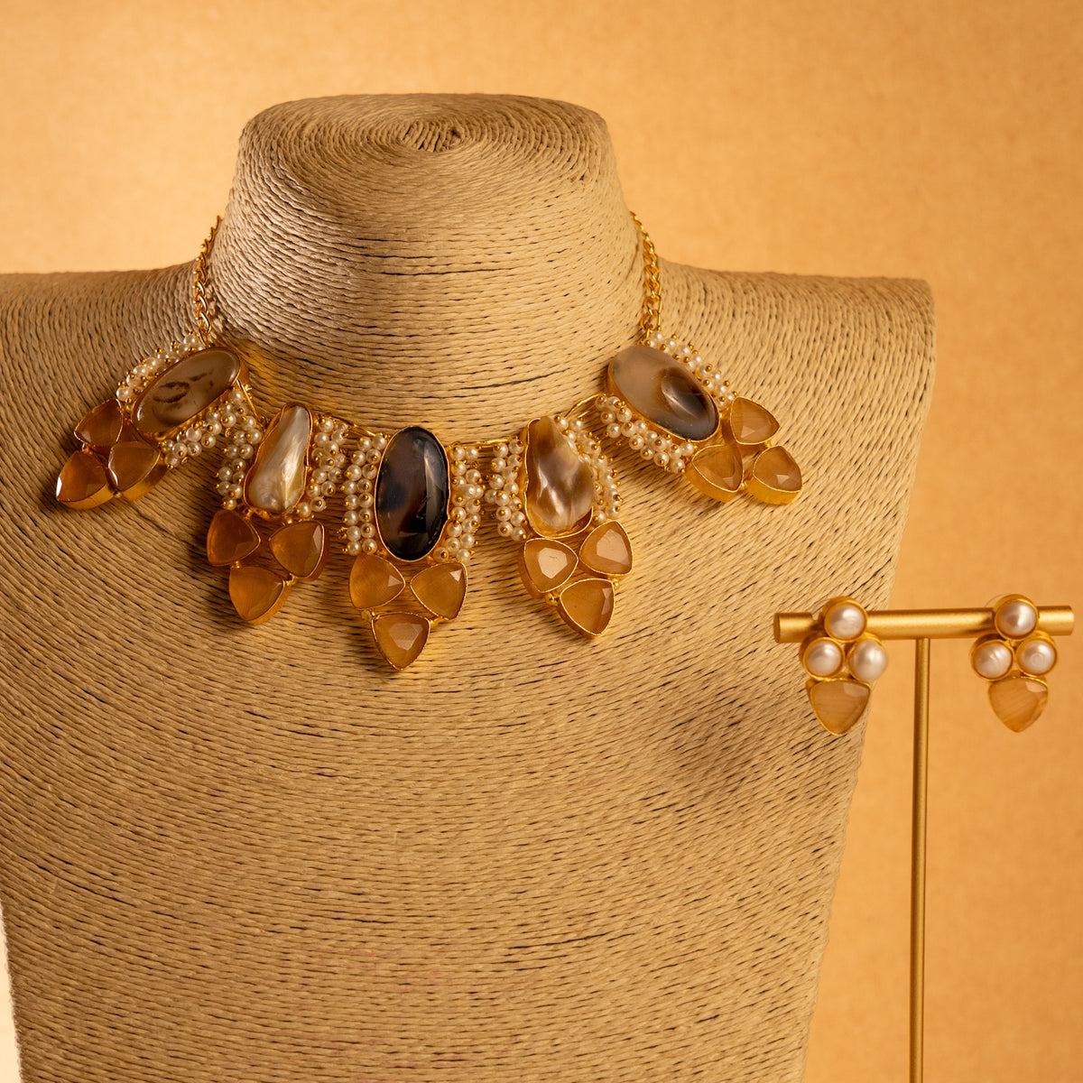 VIHARA MOP AND RAW STONE HANDMADE GOLD TONED RAW AND RUSTIC FINISH NECKLACE NL34