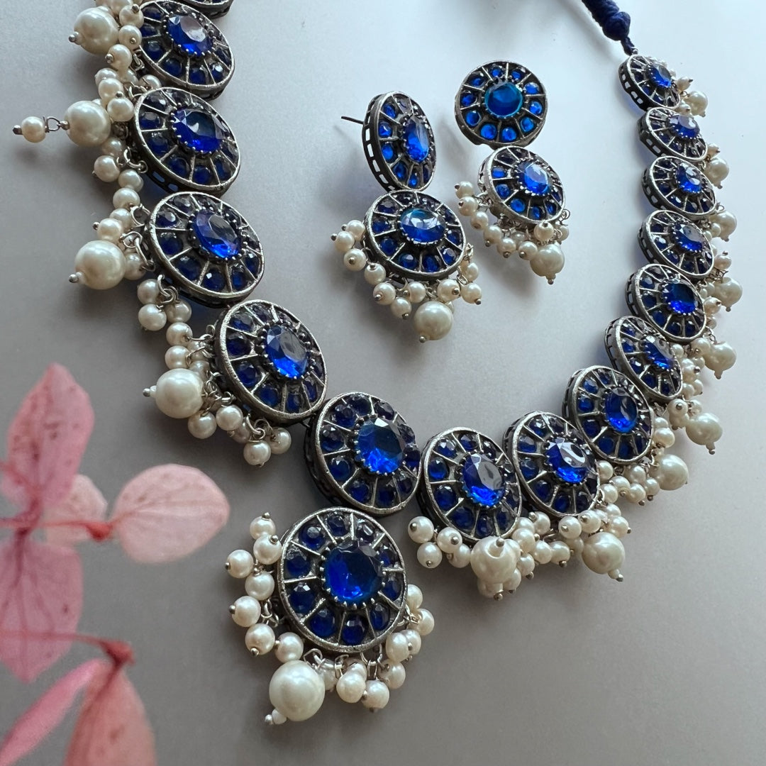 VINAYA FAUX SILVER BIJOUX PREMIUM AND EXCLUSIVE SEMI HANDMADE NECKLACE WITH EARRINGS NL136