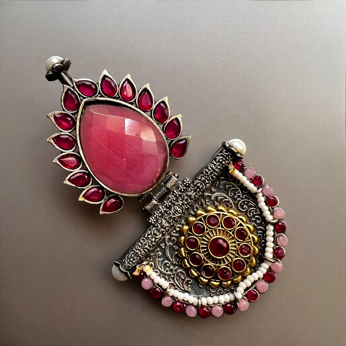 REETA SILVER LOOK ALIKE SEMI-HANDMADE EARRINGS ER217