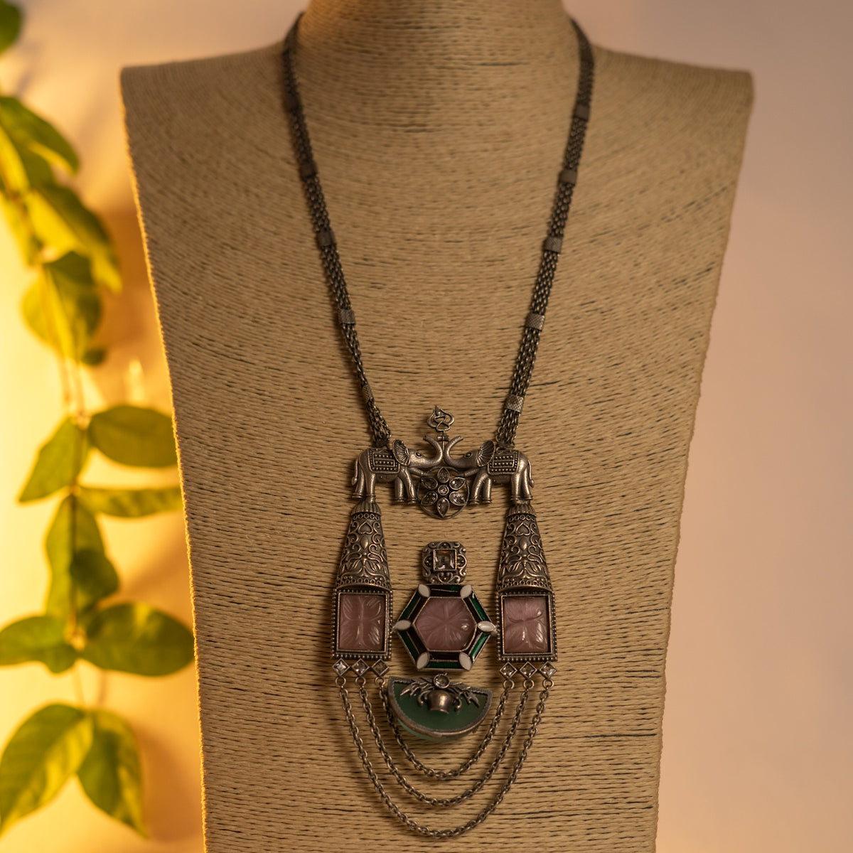 MOMO SILVER LOOK ALIKE ANTIQUE SEMI-HANDMADE MALA WITH EARRINGS ML176