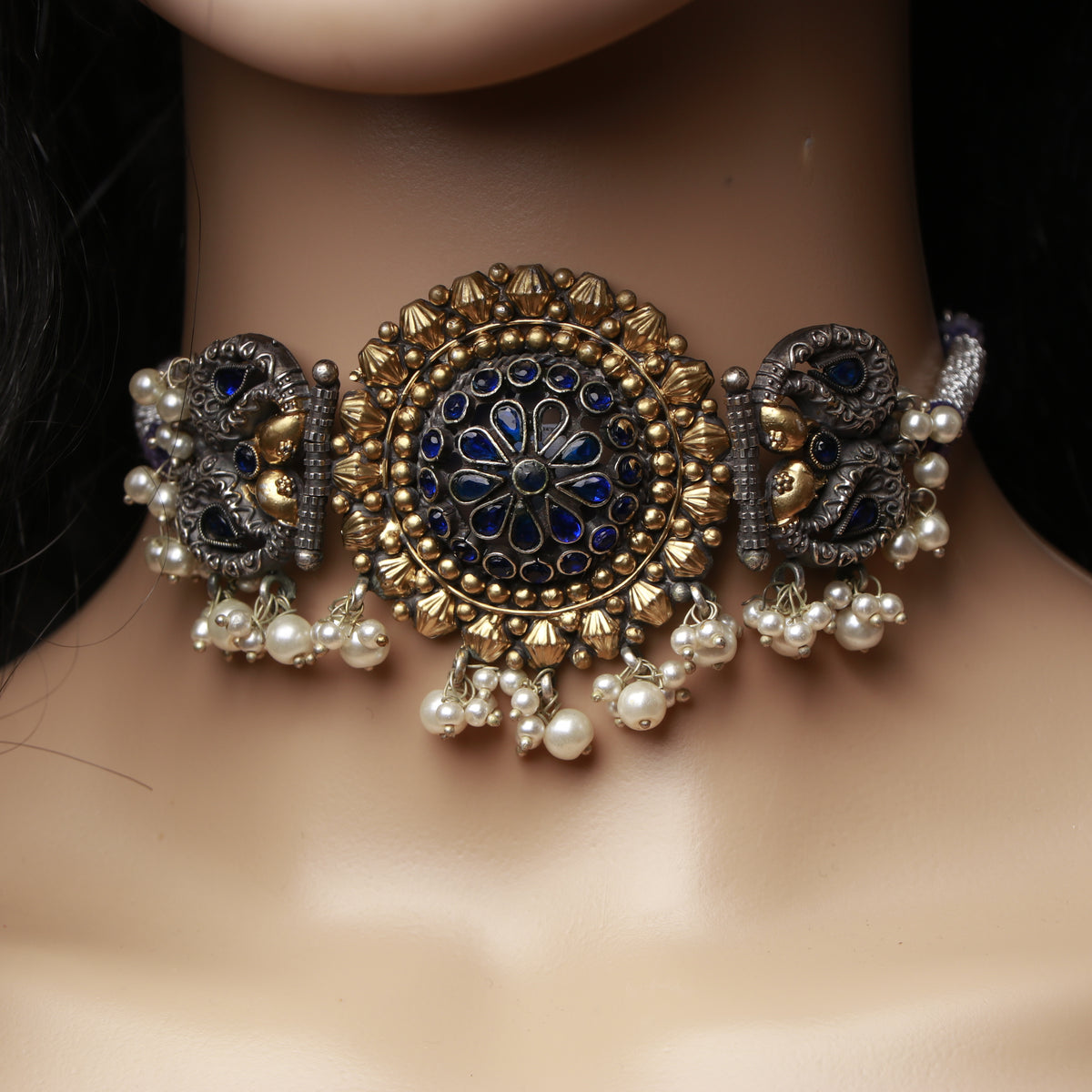 NEETA BIJOUX PREMIUM SEMI HANDMADE CHOKER WITH EARRINGS CH63