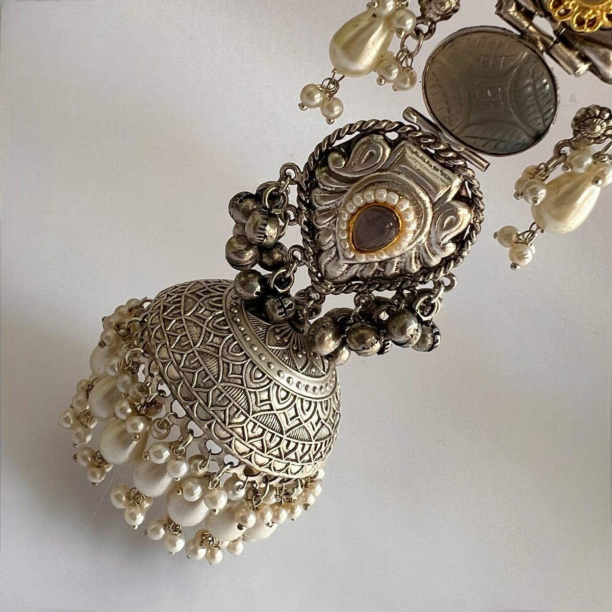 KRITHI SILVER LOOK ALIKE DUAL-TONED SILVER POLISH HANDMADE JUMBO JHUMKA ER572