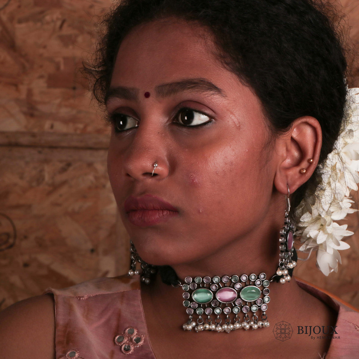 RIYAYA BIJOUX PREMIUM SEMI HANDMADE CHOKER WITH EARRINGS CH62