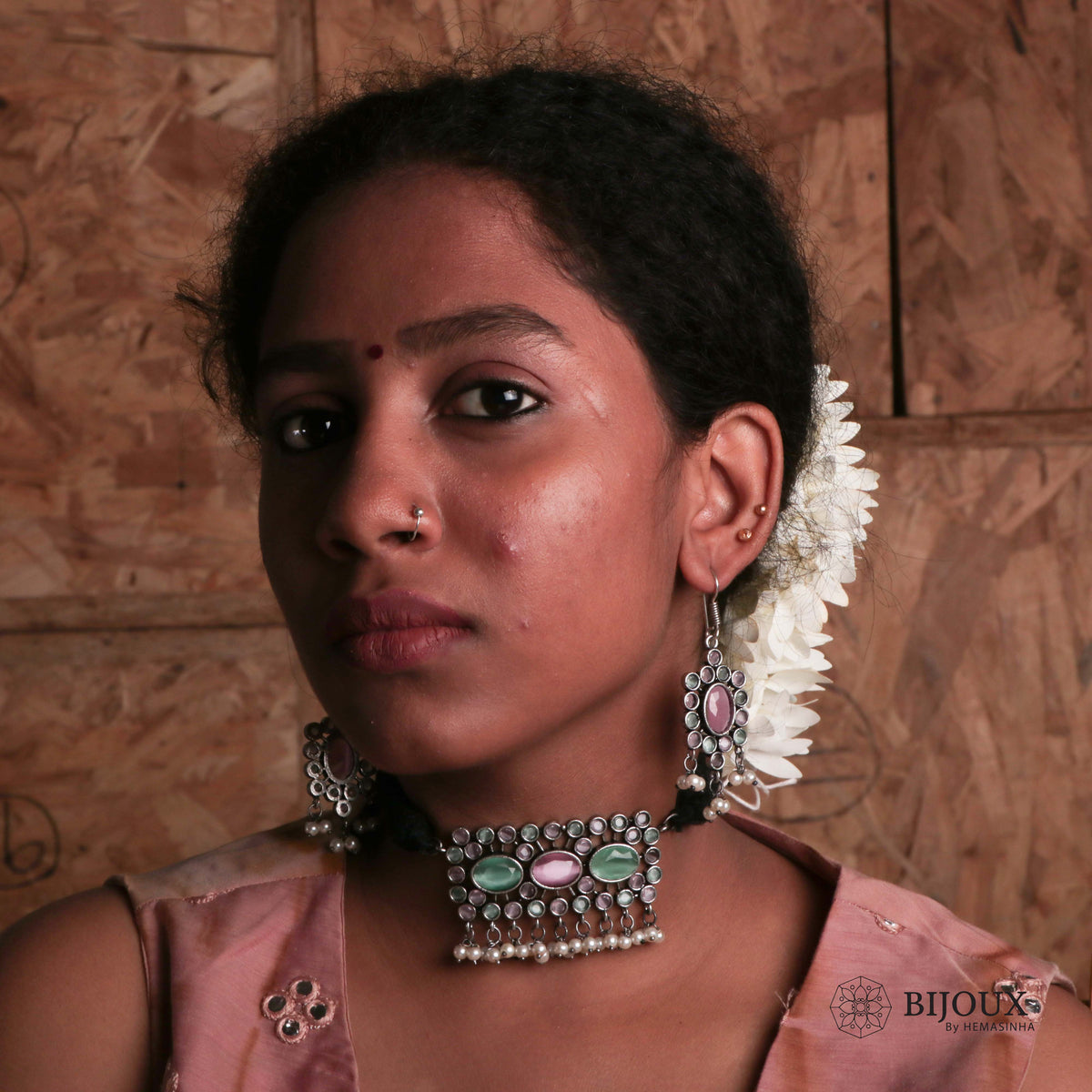 RIYAYA BIJOUX PREMIUM SEMI HANDMADE CHOKER WITH EARRINGS CH62