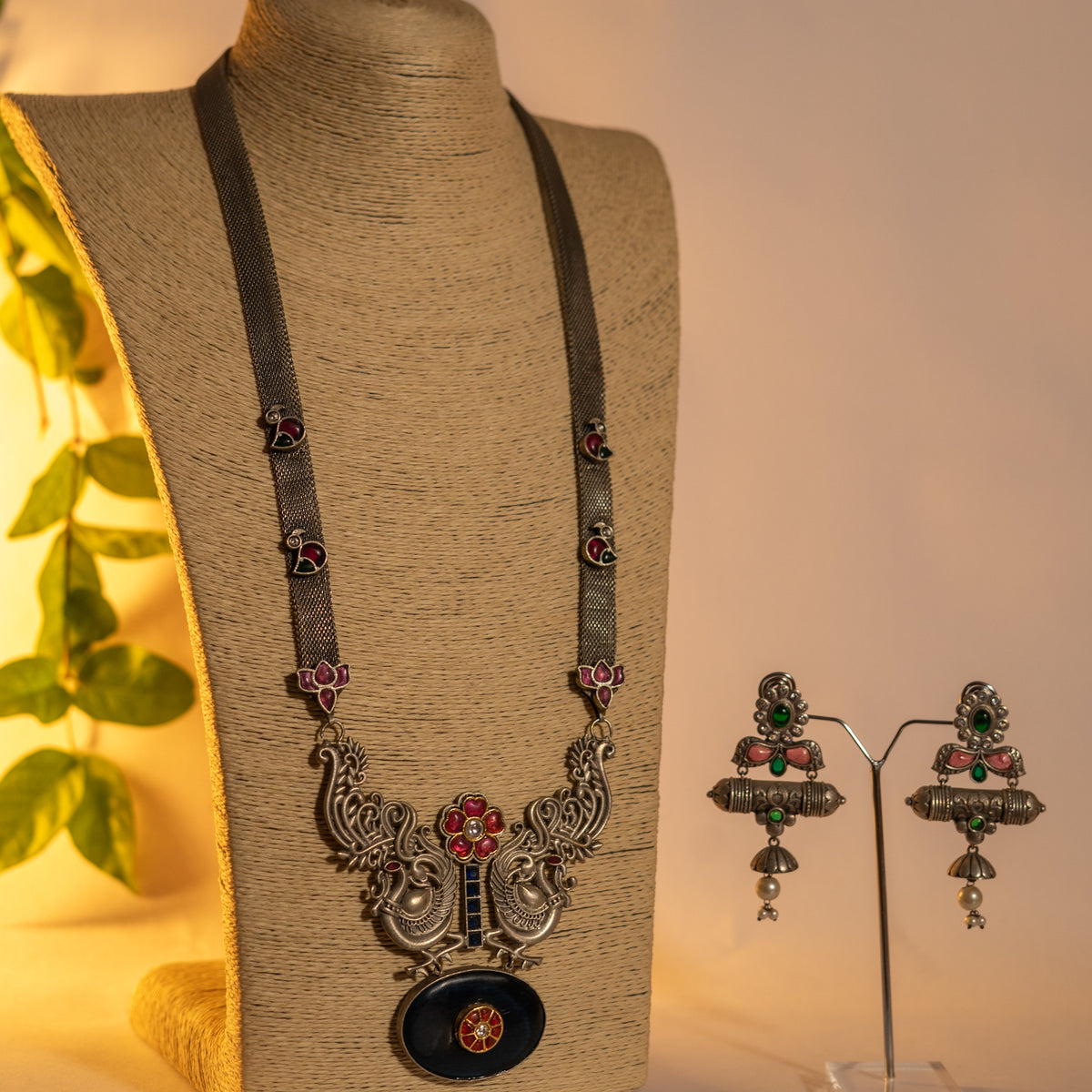 CAMELLIA HANDMADE RAW AND RUSTIC GRACE FAUX SILVER ANTIQUE MALA WITH EARRINGS ML181