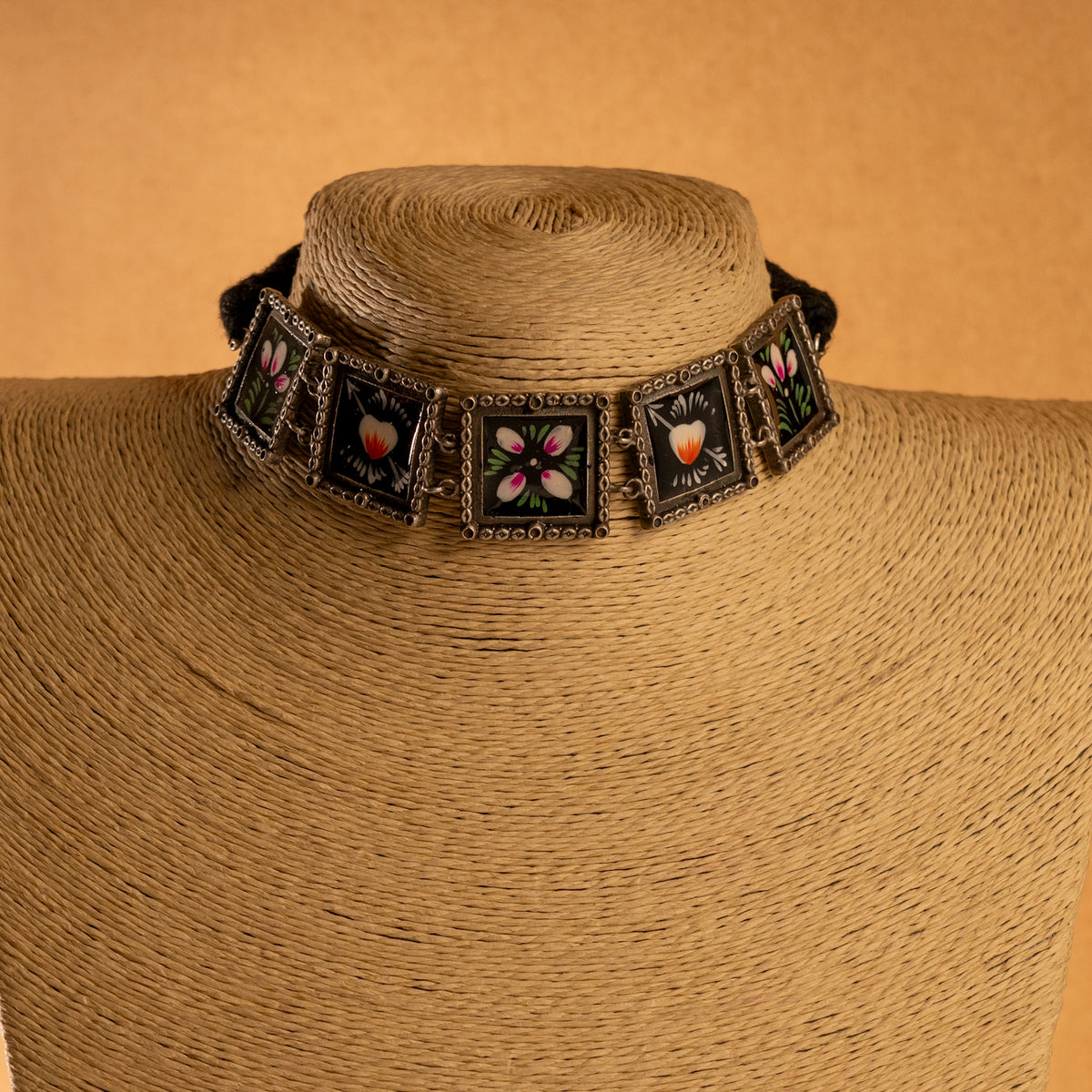 SHEETHAL HAND PAINTED AND HANDMADE  RUSTIC LOOK NECKPIECE NECKLACE NL71