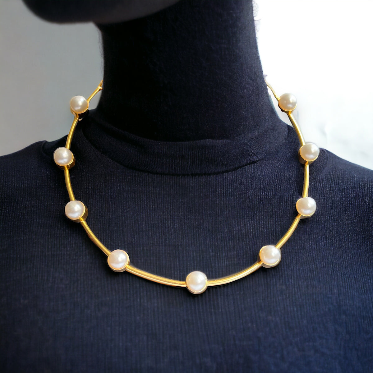 ISAL HANDMADE GOLD TONED HASLI/NECKPIECE WITH EARRINGS CH423