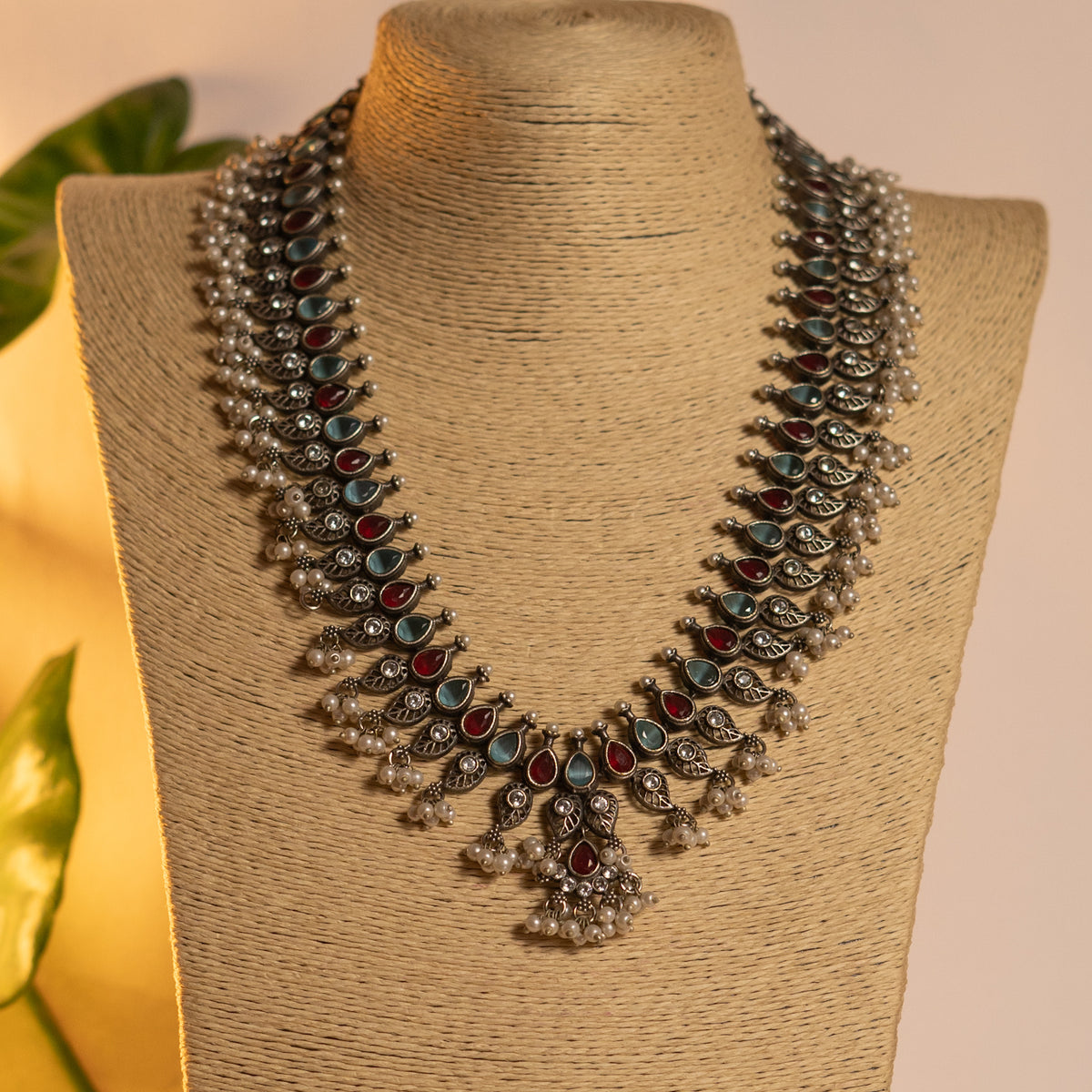 NIRA SILVER LOOK ALIKE CLASSIC ANTIQUE MALA WITH EARRINGS ML18