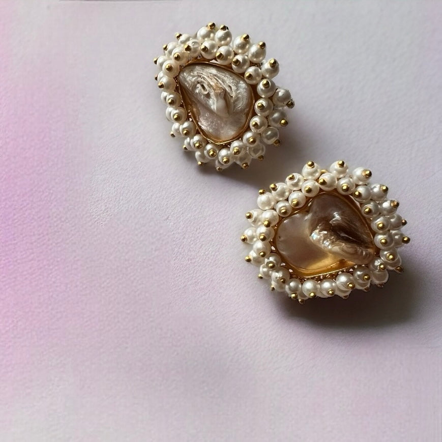 AERA MOP GOLDTONED HANDMADE CHOKER/HASLI WITH EARRINGS CH418