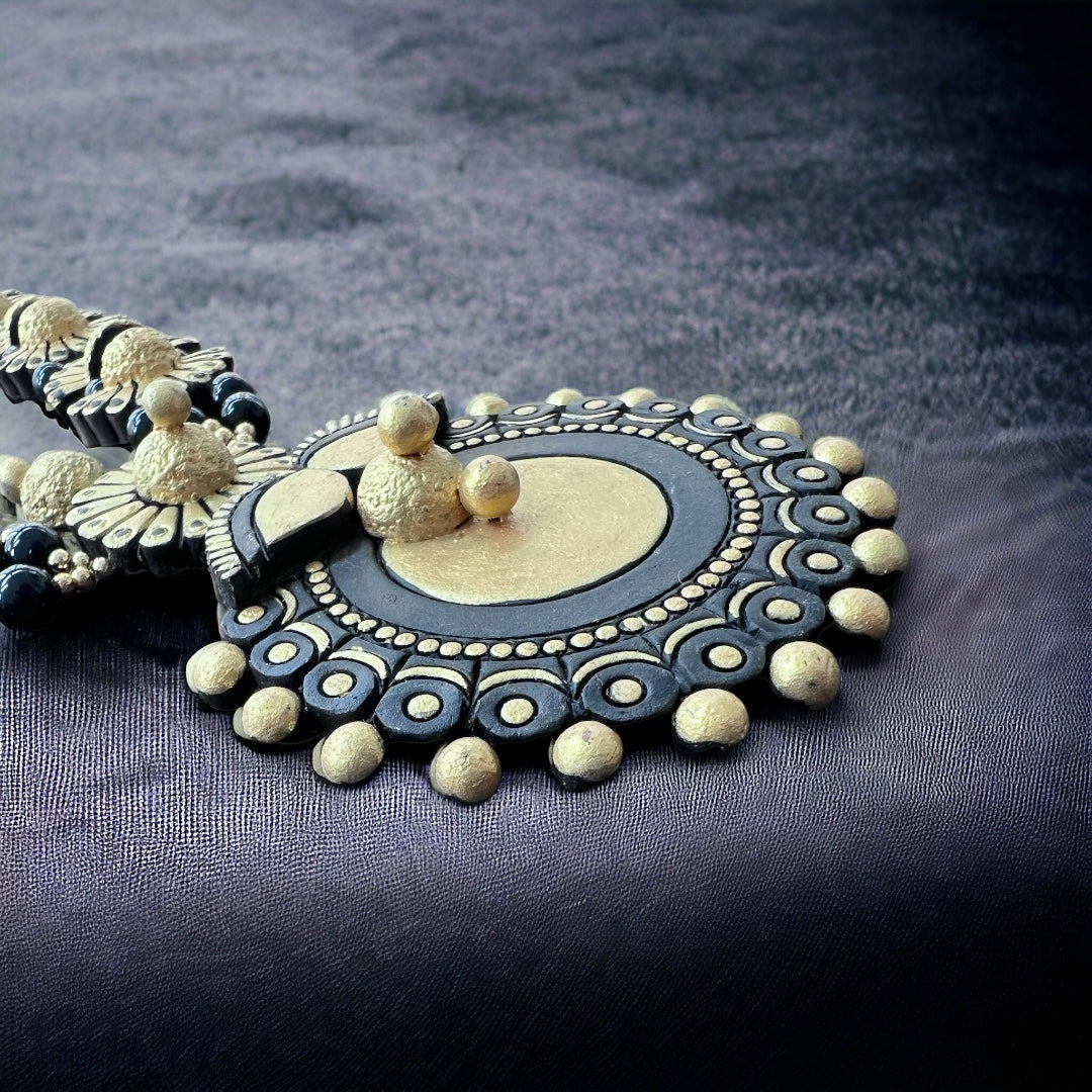 AZHAGI TERRACOTTA NECKLACE WITH EARRING TR32